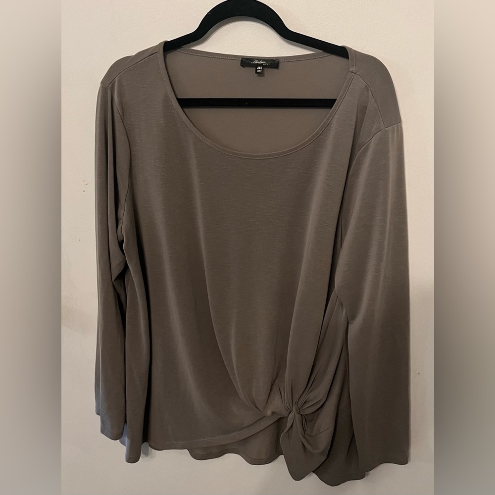 Knotted Gray Shirt